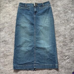 Classical Old Navy Denim Maxi Straight Skirt acid wash accents size 10